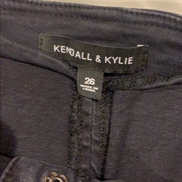 Kendall and kylie embroidered denim skirt - Picture 2 of 3